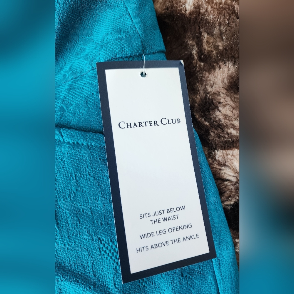 Capris - Picture 2 of 5